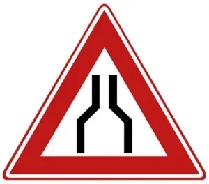J17: Road narrows