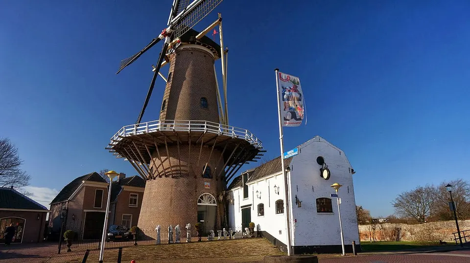 Molen in het landschap — omgeving van Culemborg