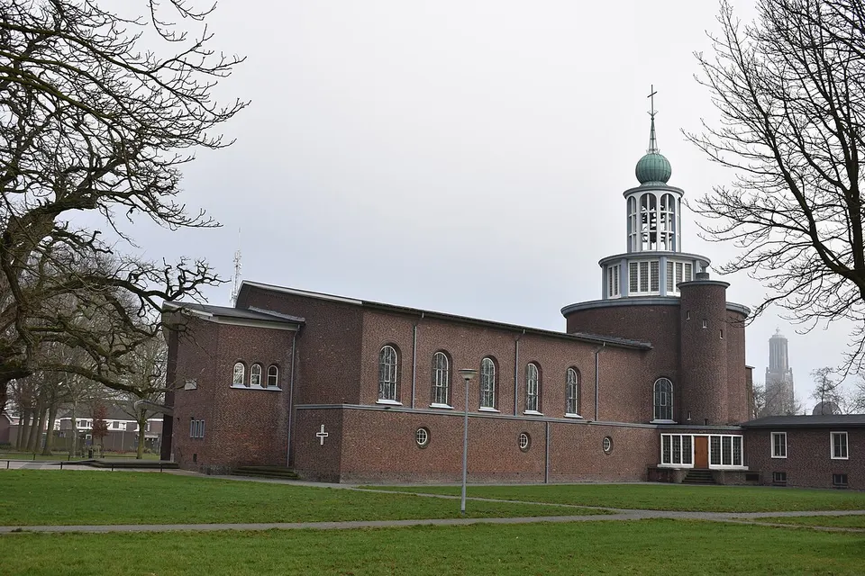 Church building and surroundings — area around Weert