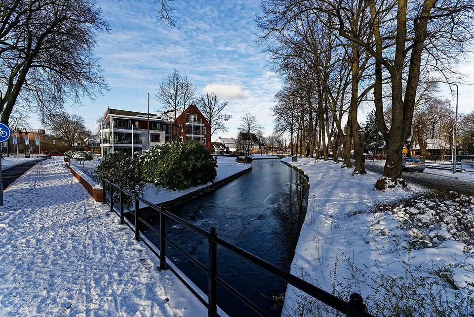 Water with buildings along the banks — area around Harderwijk