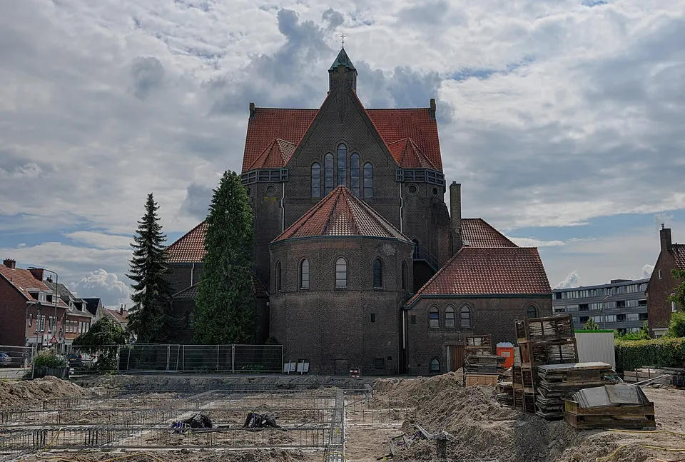 Kerkgebouw en omgeving — omgeving van Venlo