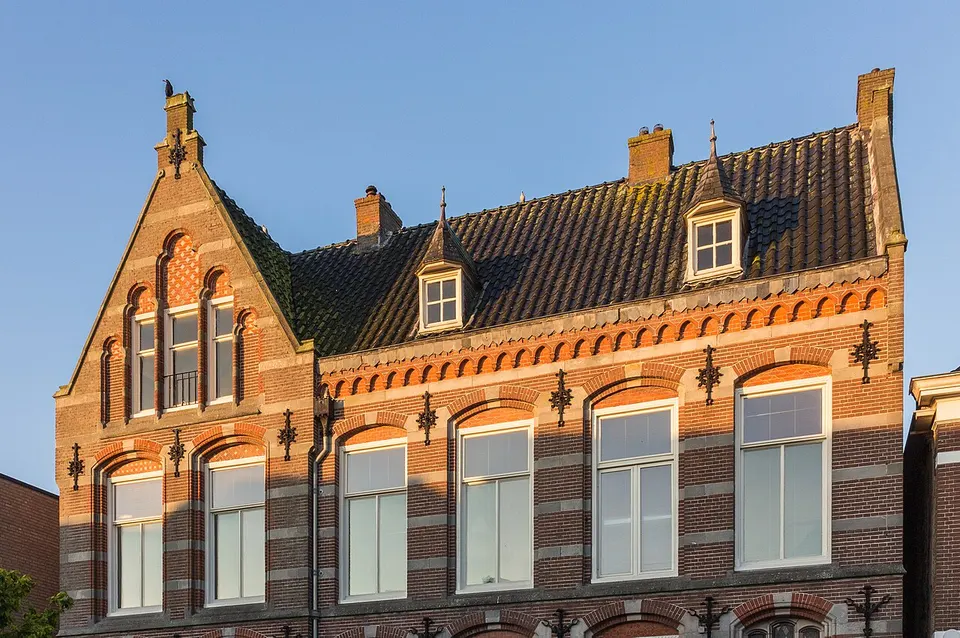 Het oude postkantoor aan de Midstraat — omgeving van Joure