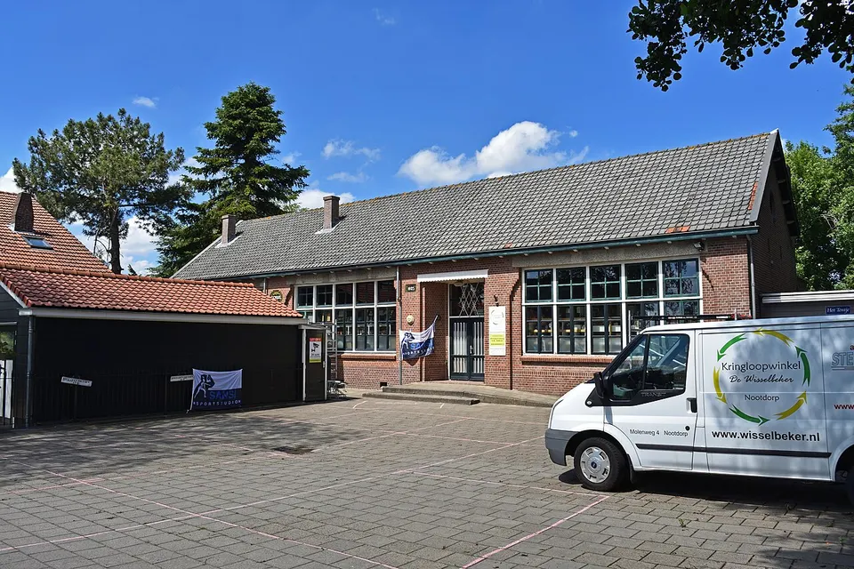 Boerderij met erf — omgeving van Nootdorp