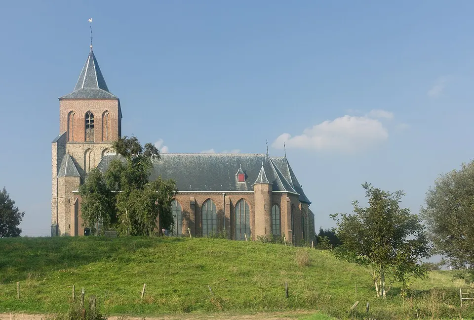 Kerkgebouw en omgeving — omgeving van Zevenaar