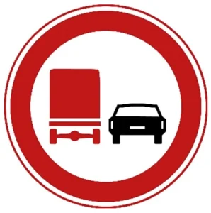 Verbod voor vrachtauto's om motorvoertuigen in te halen