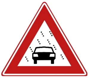 Slecht zicht door sneeuw, regen of mist